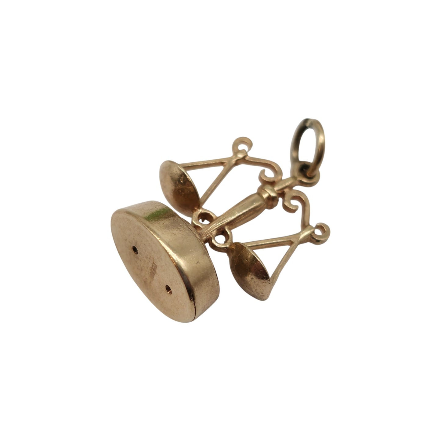 9ct 375 Yellow Gold Scales Charm 1973 L 1.6 cm 2.0 g.