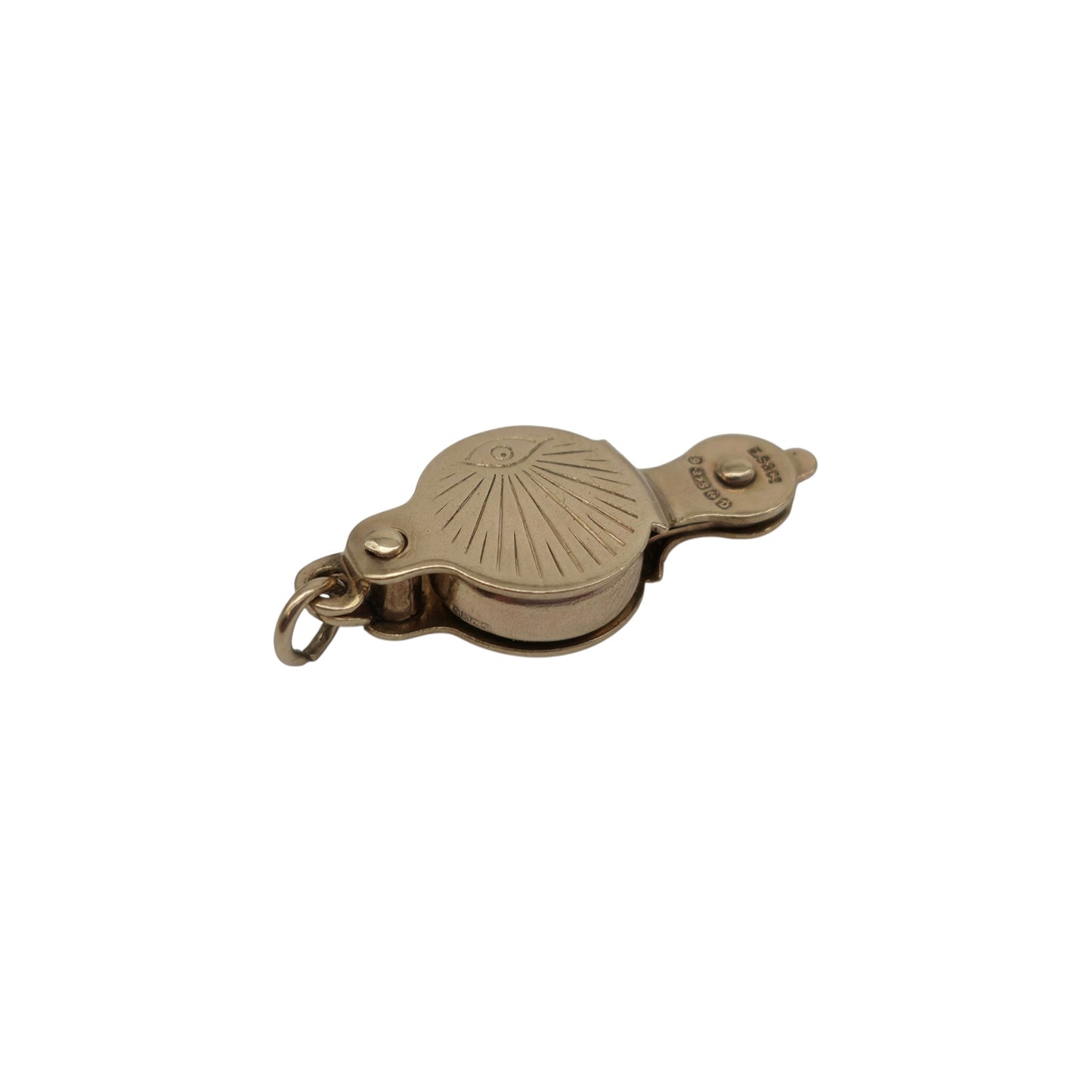 9ct 375 Yellow Gold Magnifying Glass Opening Charm 1953 L 2.3 cm 3.1 g.