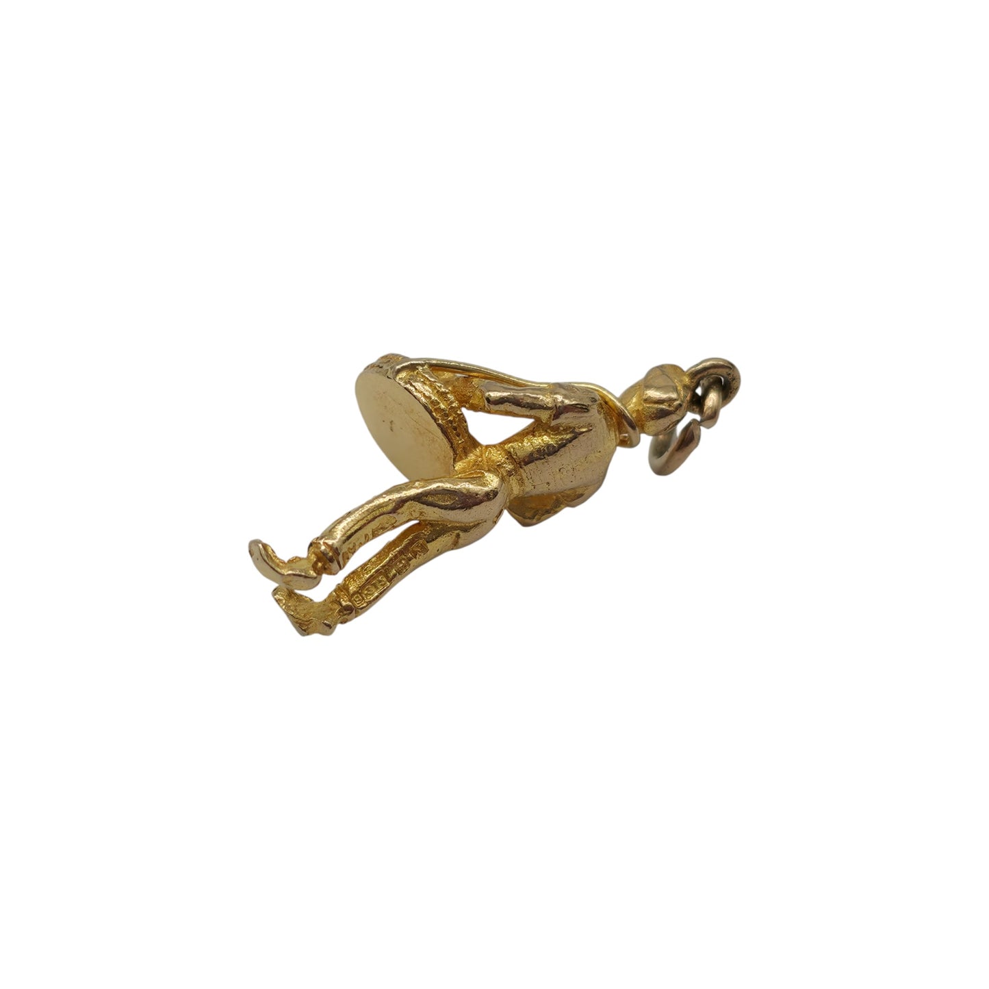 9ct 375 Yellow Gold Peddler Charm 1962 L 2.0 cm 2.2 g.
