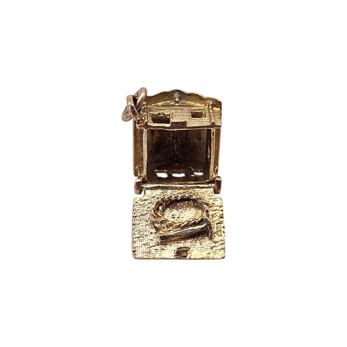 9ct 375 Yellow Gold Miner's Cabin Opening Charm 1965 L 1.1 cm 2.9 g.