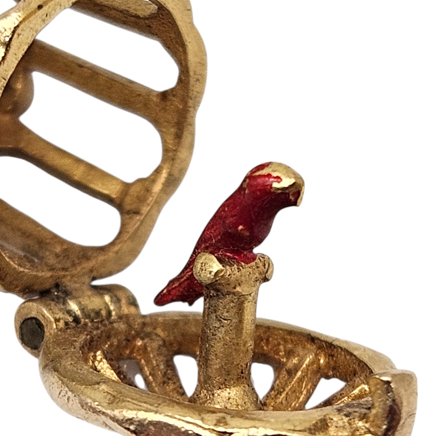 9ct 375 Yellow Gold Parrot In The Cage Opening Charm 1963 L 1.8 cm 3.7 g.