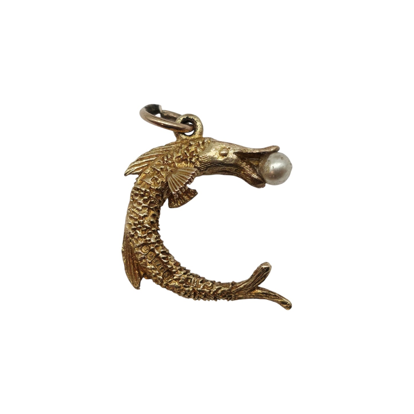 9ct 375 Yellow Gold Pike Fish Charm 1958 L 1.5 cm 2.3 g.