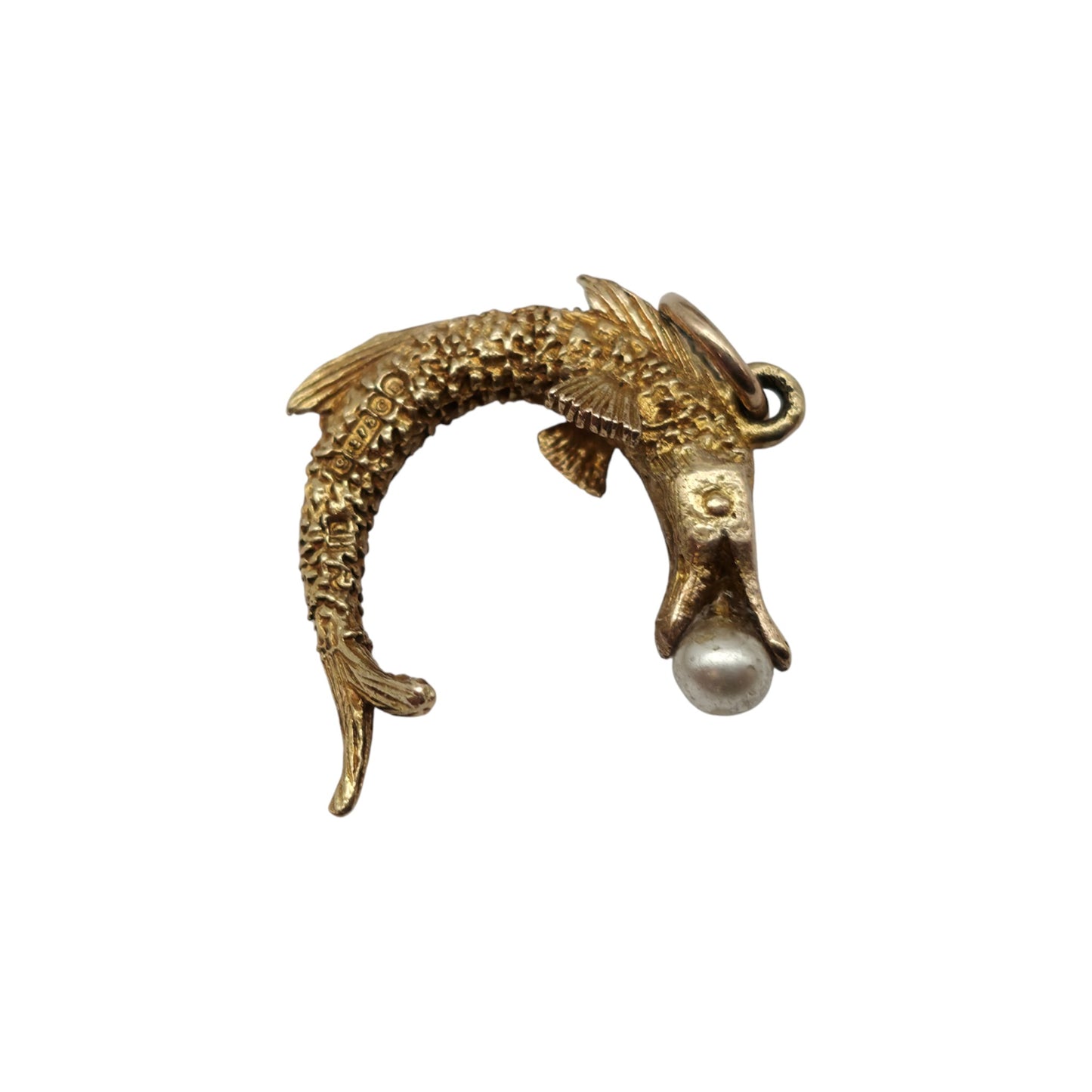 9ct 375 Yellow Gold Pike Fish Charm 1958 L 1.5 cm 2.3 g.