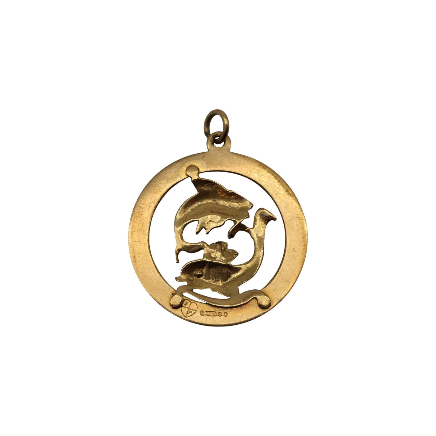 9ct 375 Yellow Gold Pisces Charm 1974 L 2.4 cm 2.3 g.