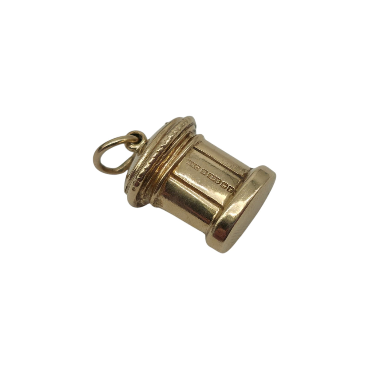 9ct 375 Yellow Gold Postbox Charm 1971 L 1.2 cm 0.9 g.
