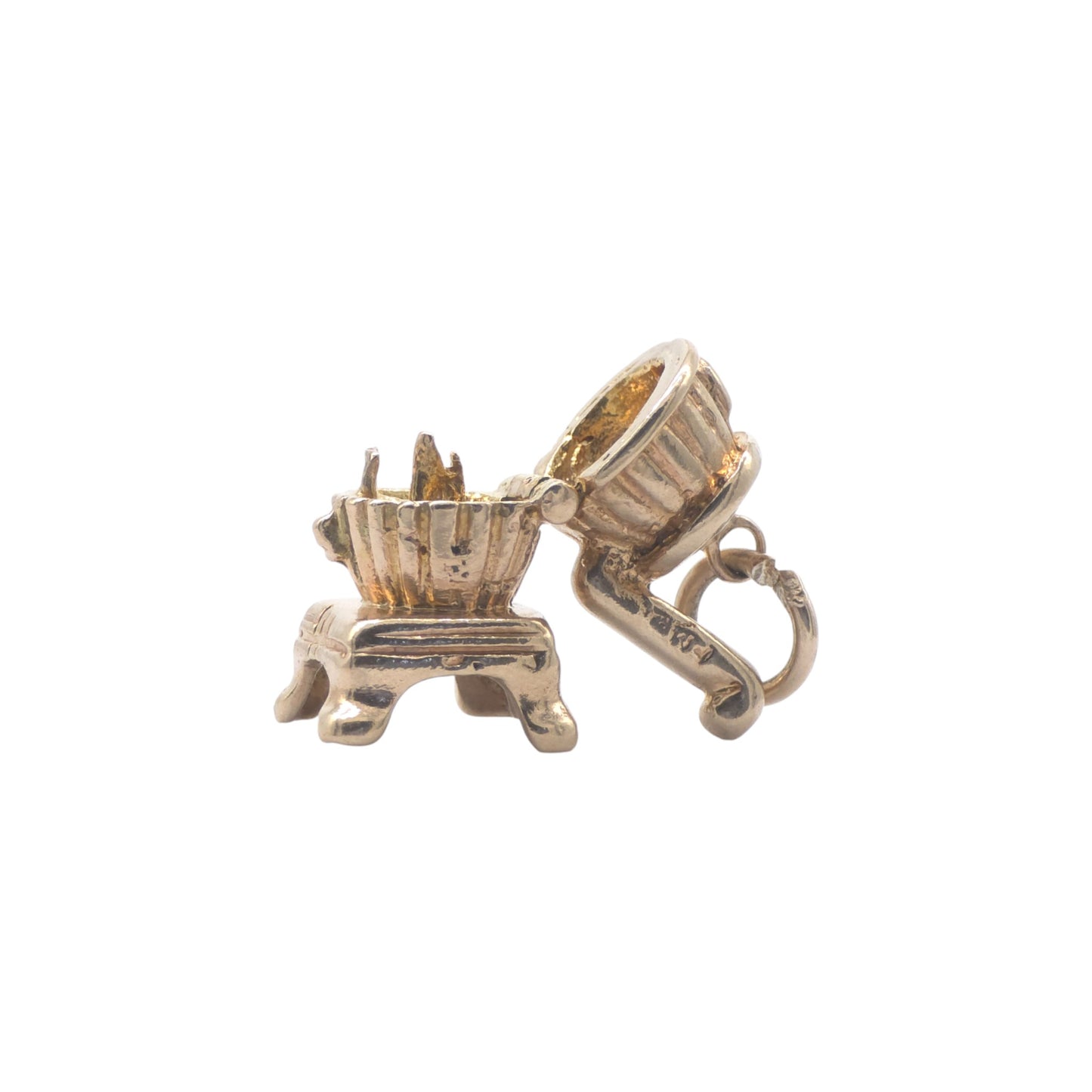 9ct gold Potbelly Stove Opening Charm