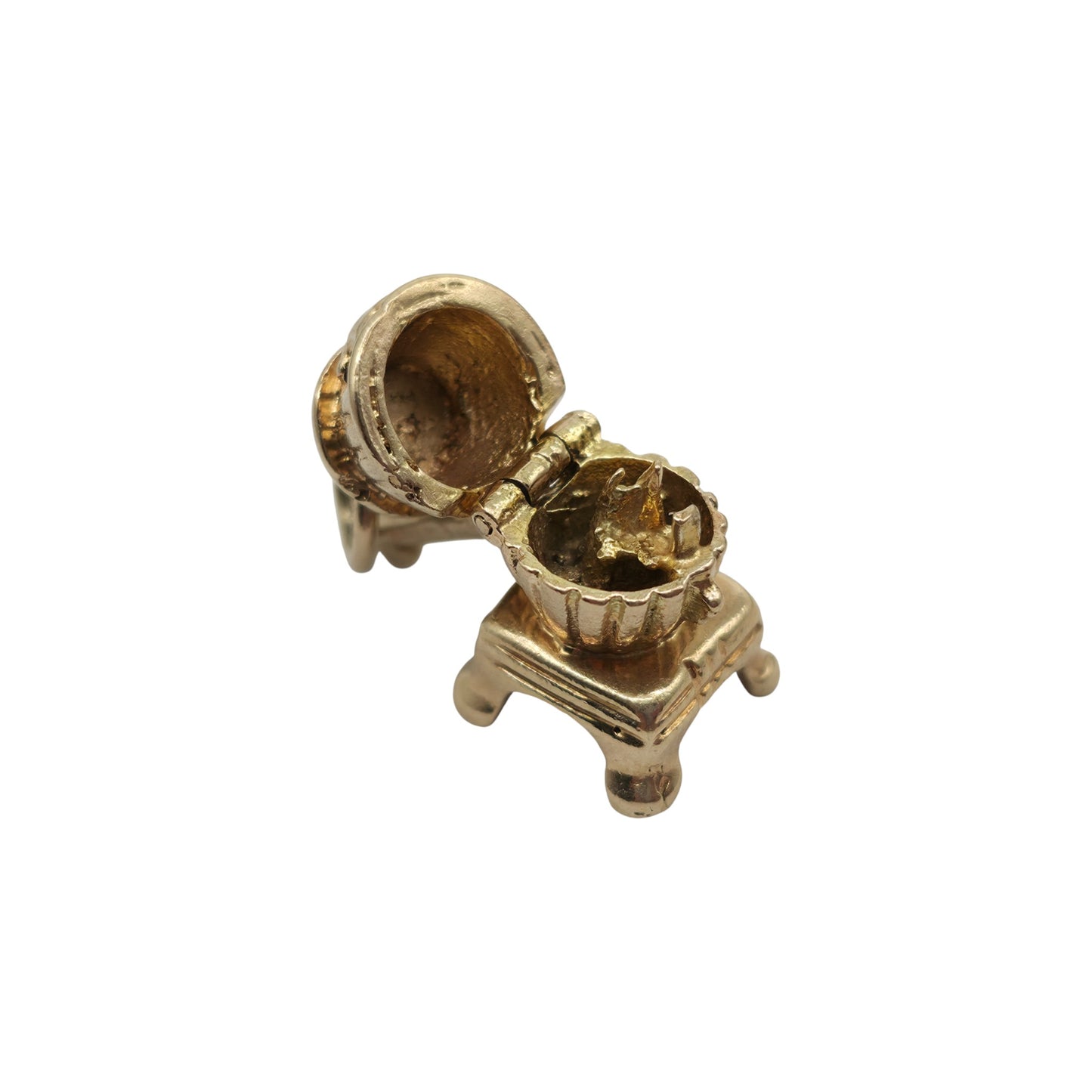 Unusual 9ct 375 Yellow Gold Potbelly Stove Opening Charm c.1955 L 2.1 cm 4.5 g.
