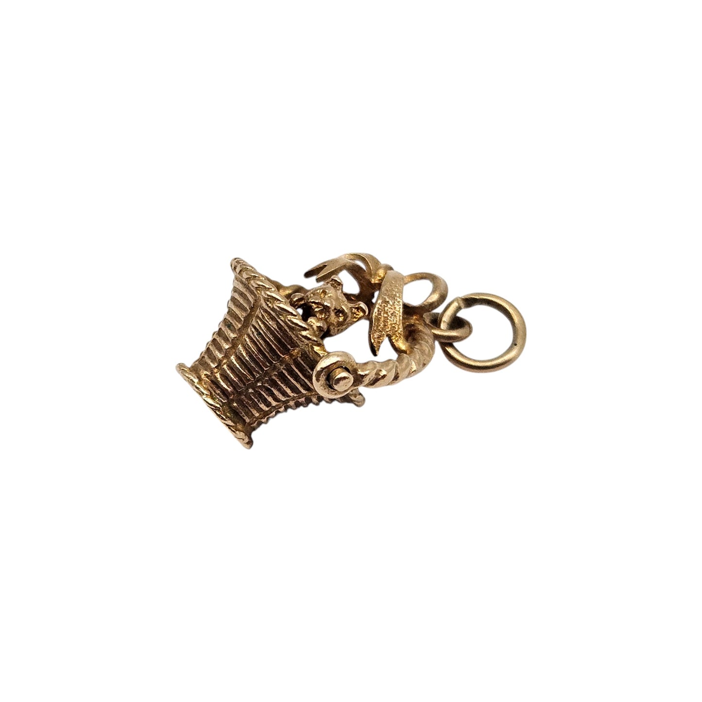 9ct 375 Yellow Gold Puppy In Basket 1970 L 1.7 cm 2.6 g.