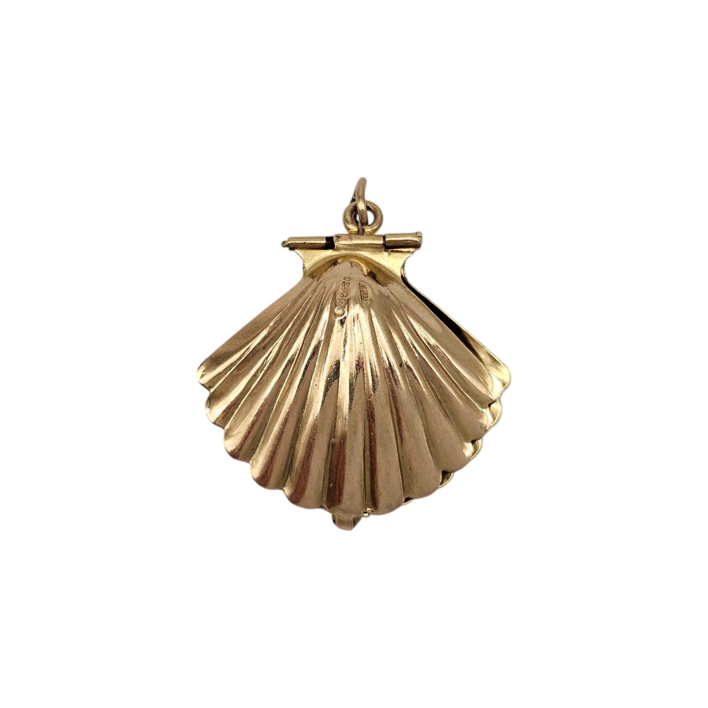 Large 9ct 375 Yellow Gold Seashell Opening Charm 1965 L 2.3 cm 2.7 g.