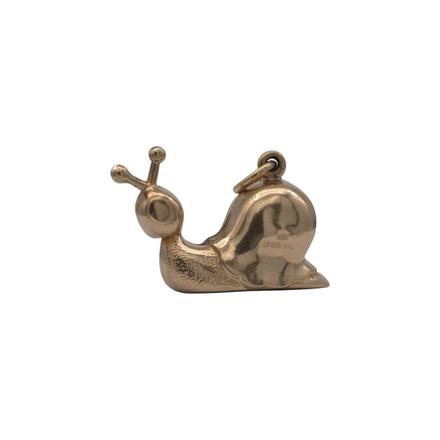 9ct 375 Yellow Gold Snail Charm 1977 L 2.4 cm 1.5 g.