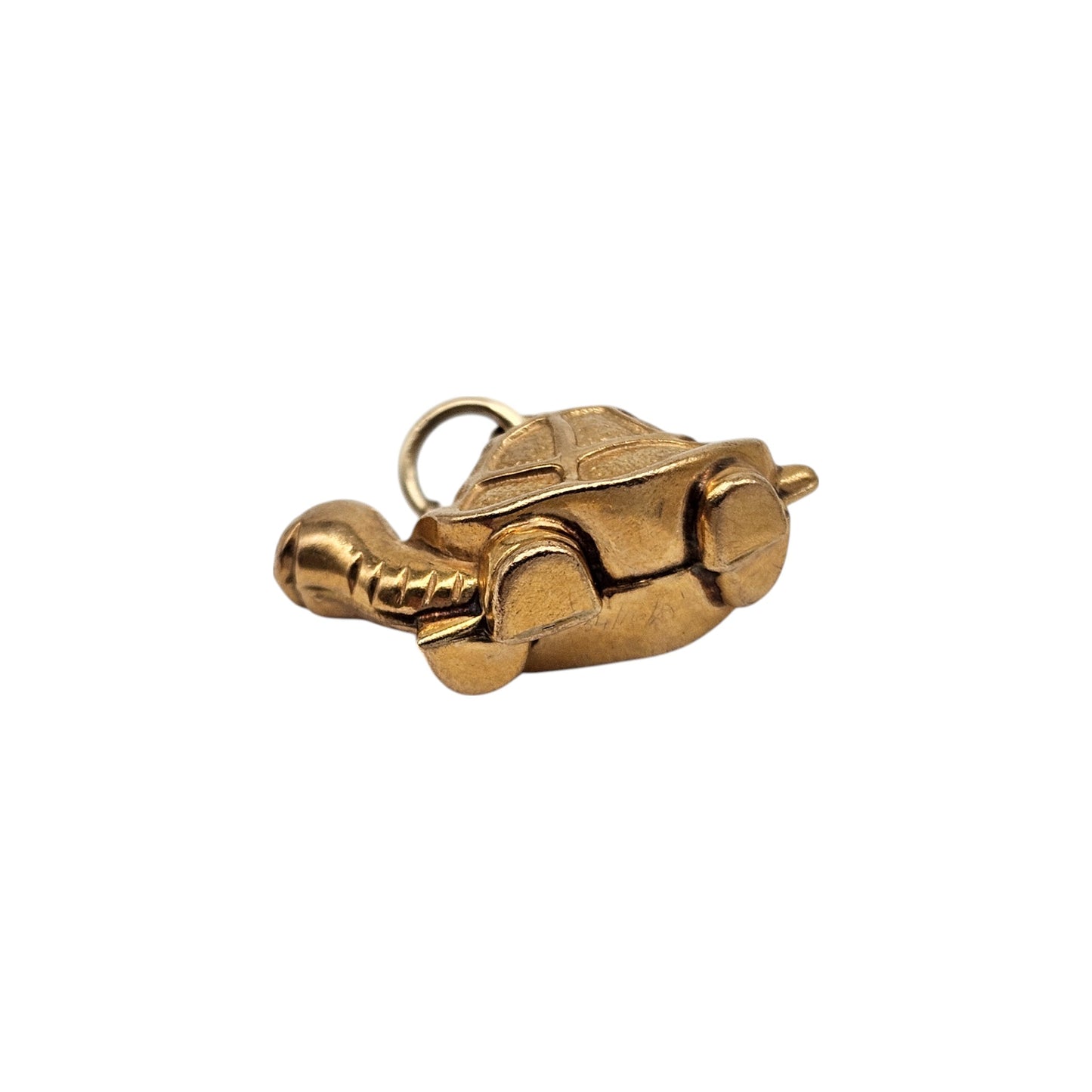 9ct 375 Yellow Gold Tortoise Charm 1973 L 2.1 cm 1.4 g.