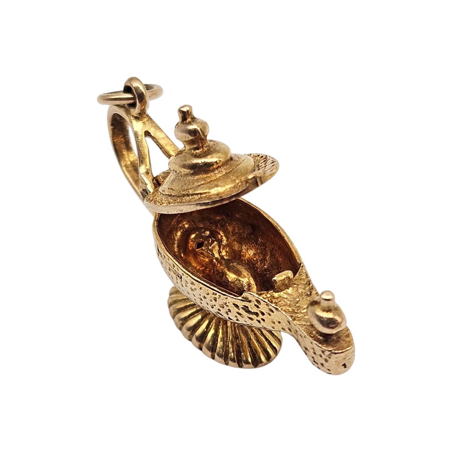 9ct 375 Yellow Gold Aladdin's Genie Lamp Opening Charm 1967 L 2.9 cm 4.4 g.