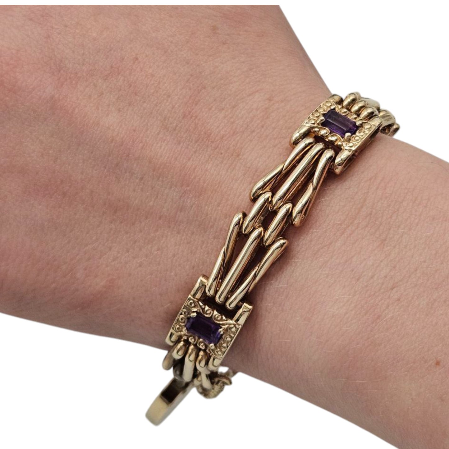 9ct 375 Yellow Gold Bracelet With Amethysts 2000 L 19.8 cm 40.0 g.