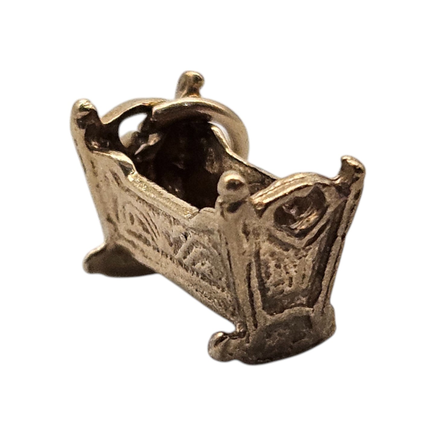 9ct 375 Yellow Gold Baby Cradle Charm 1976 L 1.1 cm 1.1 g.