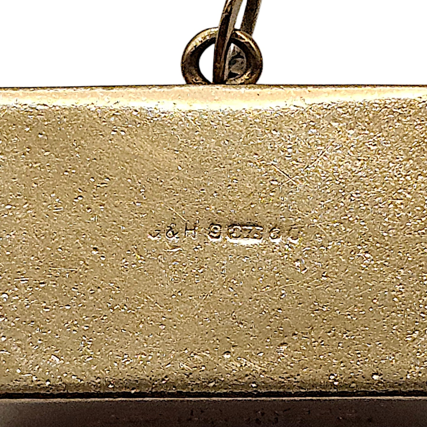9ct 375 Yellow Gold £5 Emergency Banknote Charm 1973 L 1.8 cm 3.2 g.
