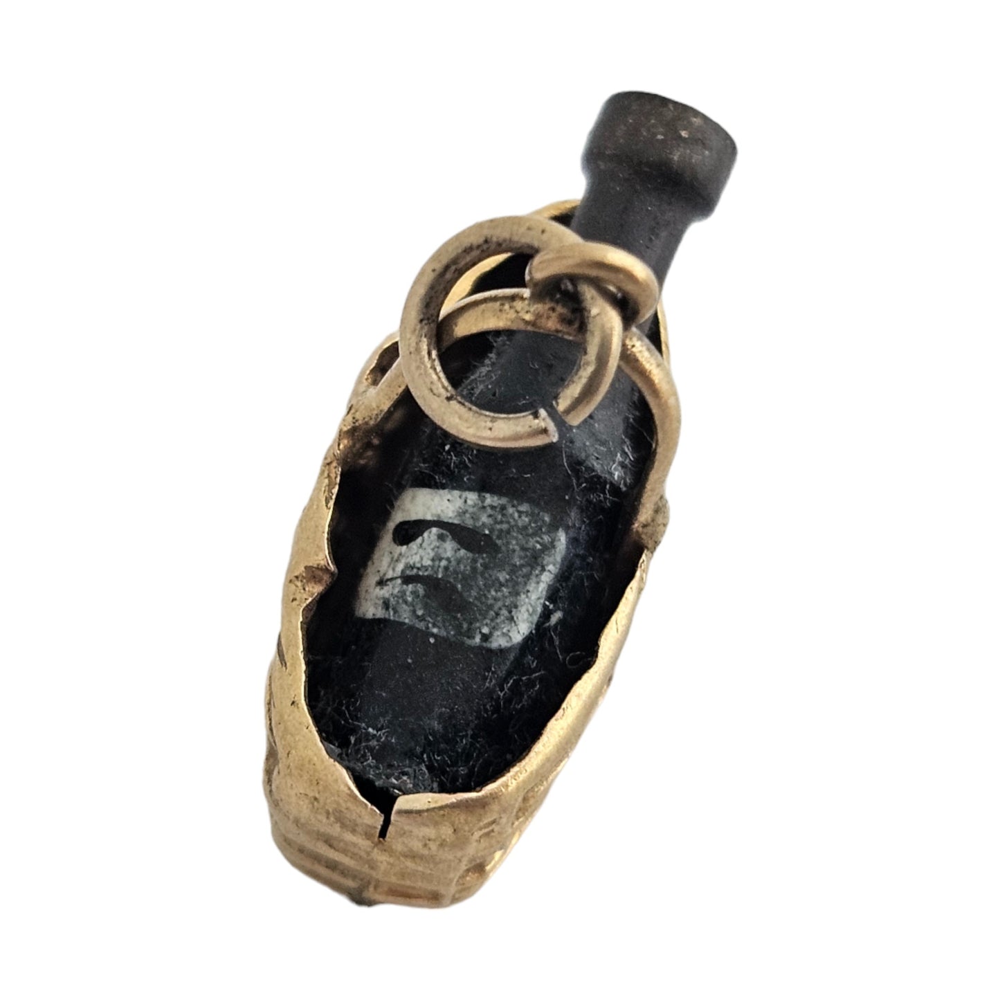 9ct 375 Yellow Gold Bottle in a Basket Charm 1978 L 1.8 cm 1.3 g