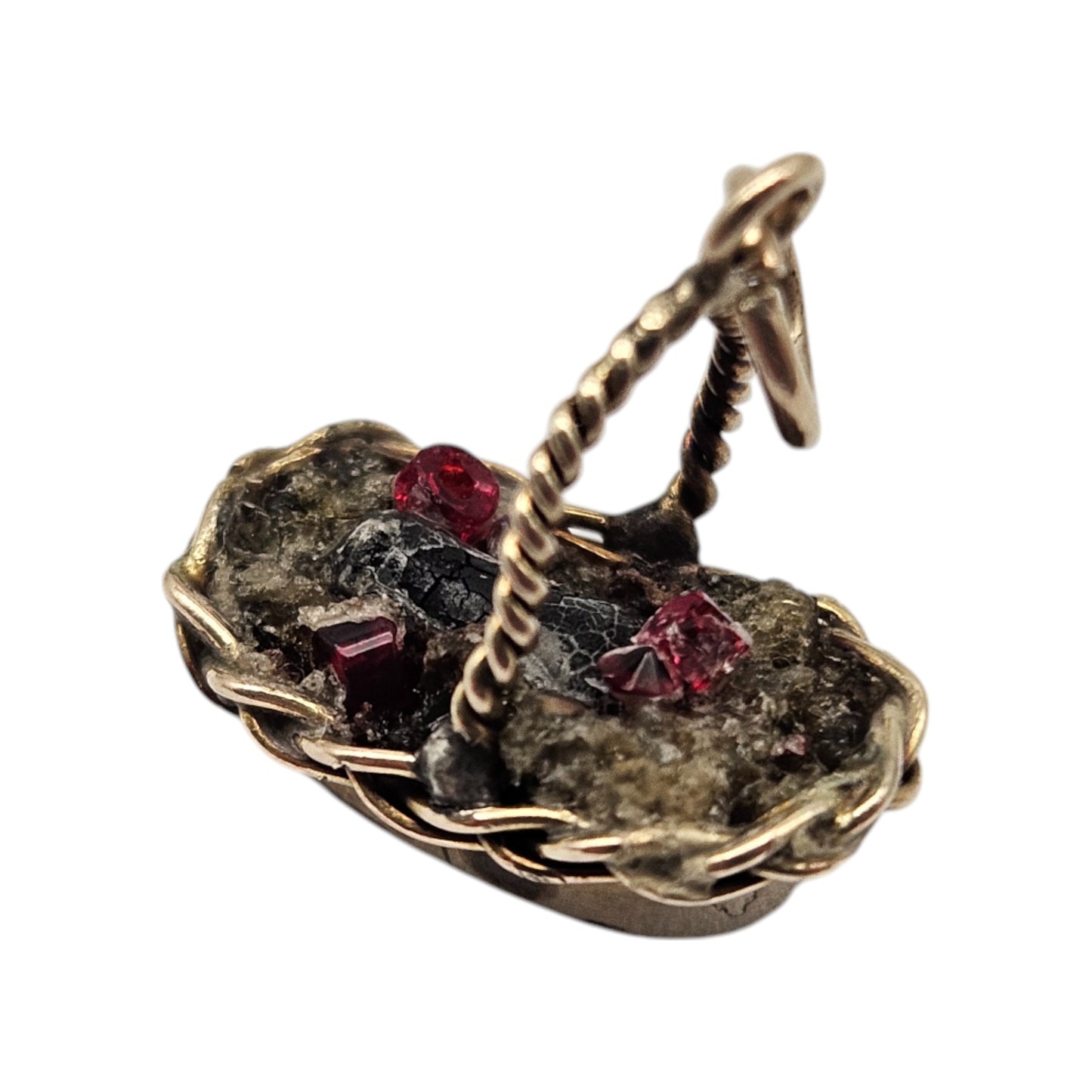 Antique 9ct Yellow Gold Basket Charm c.1910 L 1.5 cm 1.4 g.