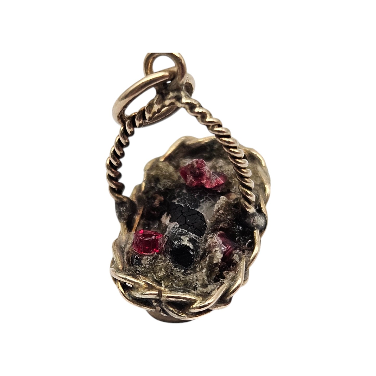 Antique 9ct Yellow Gold Basket Charm c.1910 L 1.5 cm 1.4 g.