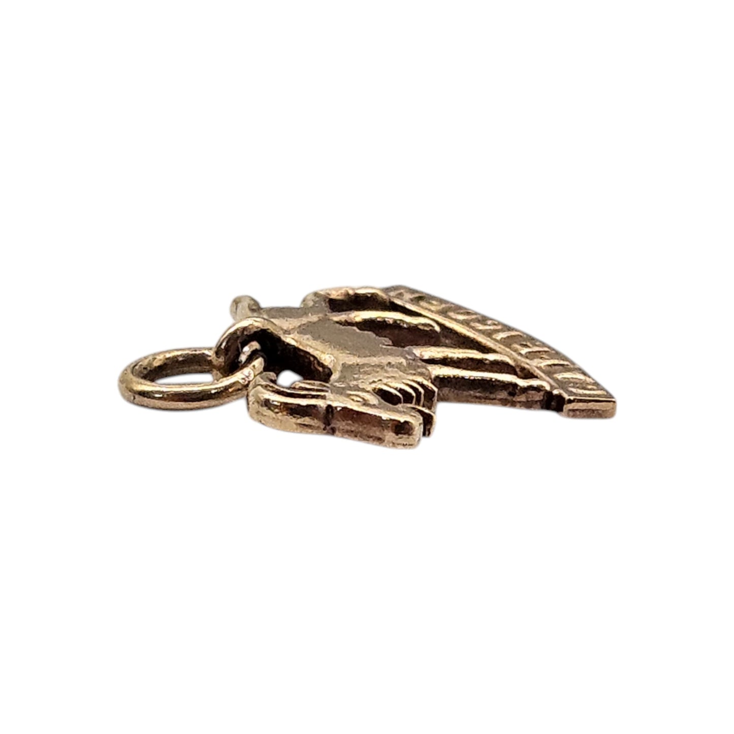 9ct 375 Yellow Gold Capricorn Charm 1970 L 1.3 cm 0.9 g.