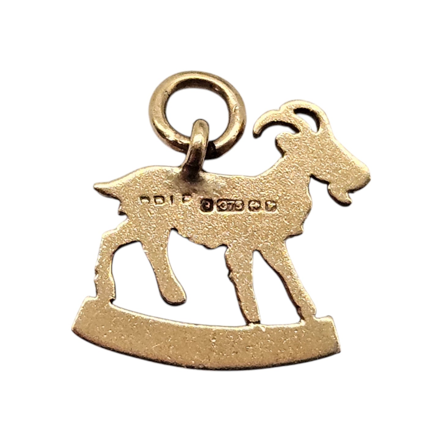 9ct 375 Yellow Gold Capricorn Charm 1970 L 1.3 cm 0.9 g.