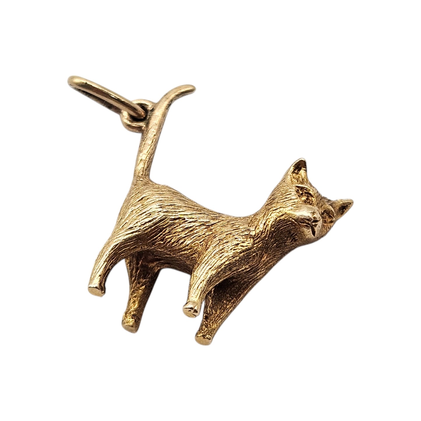 Cast 9ct 375 Yellow Gold Cat Charm 1966 L 2.1 cm 5.2 g.