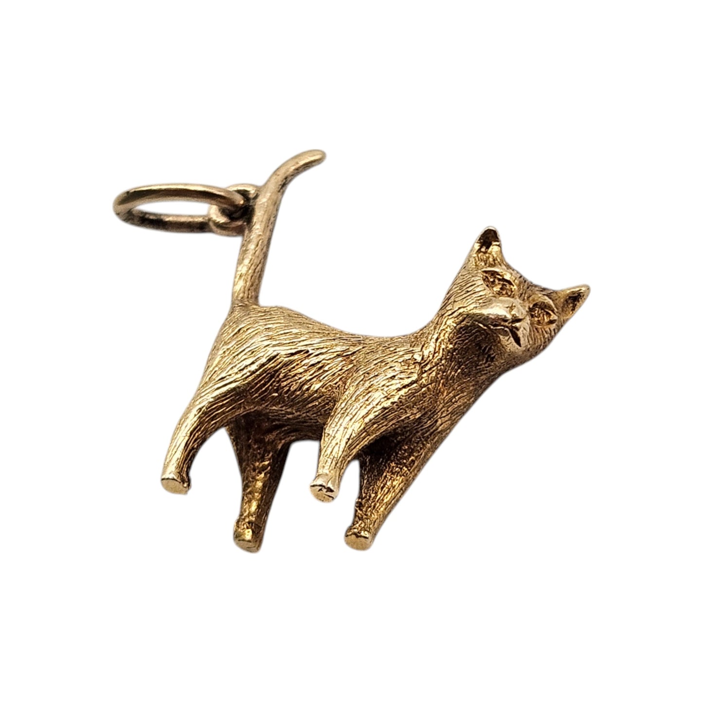 Cast 9ct 375 Yellow Gold Cat Charm 1966 L 2.1 cm 5.2 g.