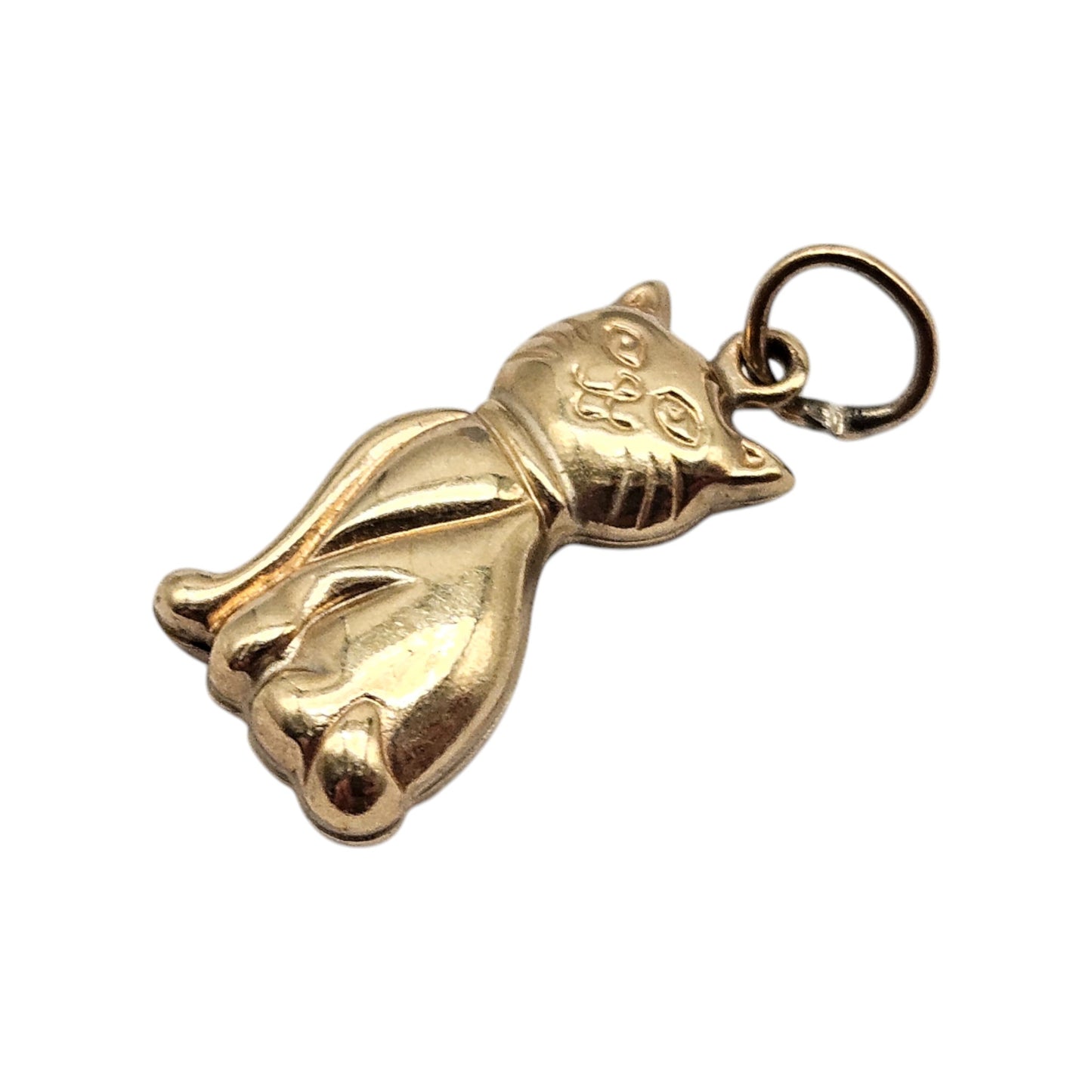 9ct Yellow Gold Seated Cat Charm L 1.4 cm 0.5 g.