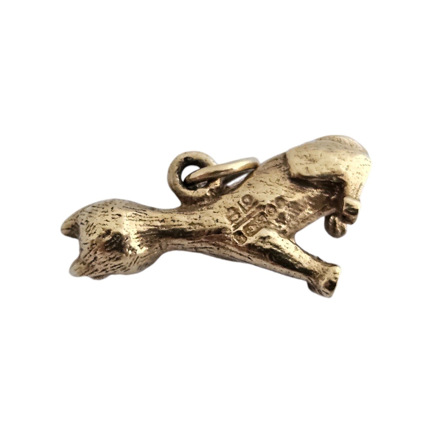 9ct 375 Yellow Gold Cat Charm 1973 L 1.7 cm 2.4 g
