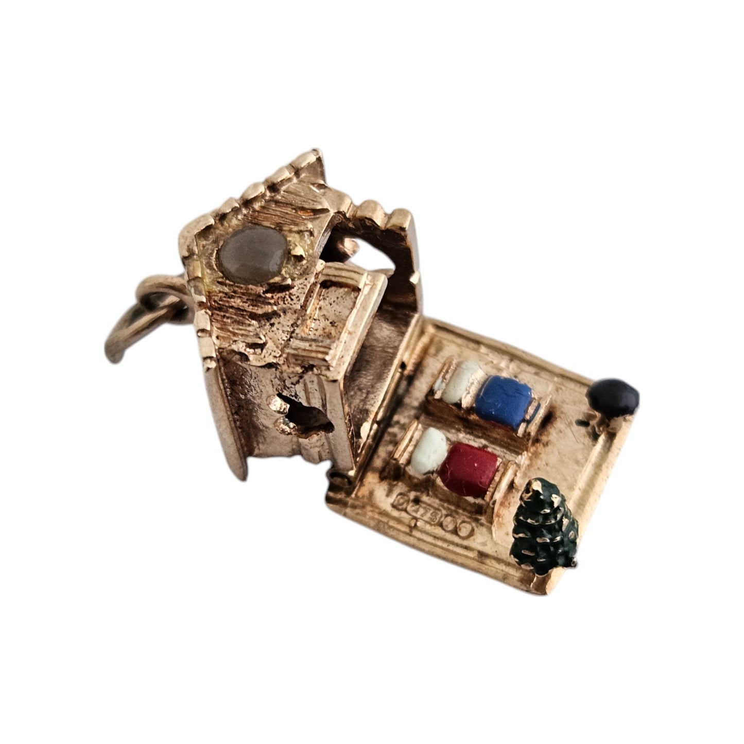 9ct 375 Yellow Gold Christmas Chalet Opening Stanhope Charm 1966 3.5 g.