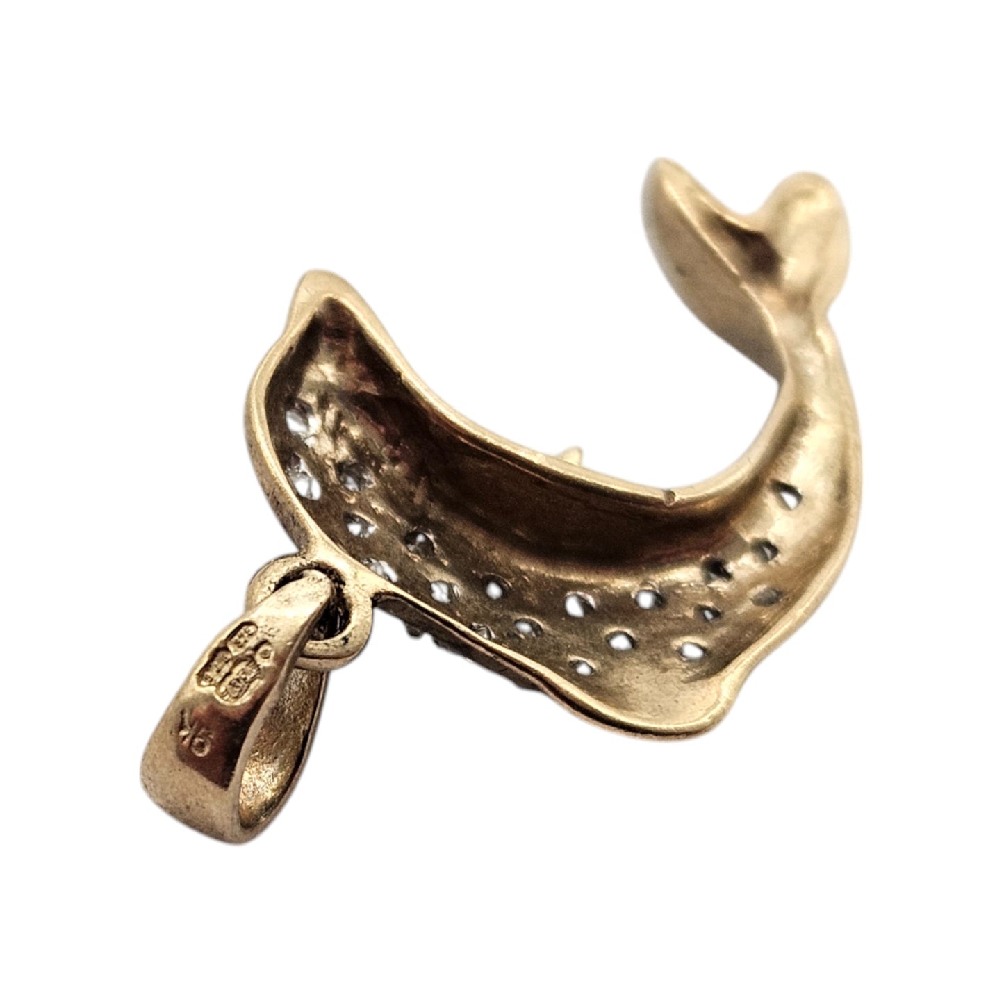 9ct 375 Yellow Gold Dophin Pendant With Diamonds L 1.8 cm 1.1 g.