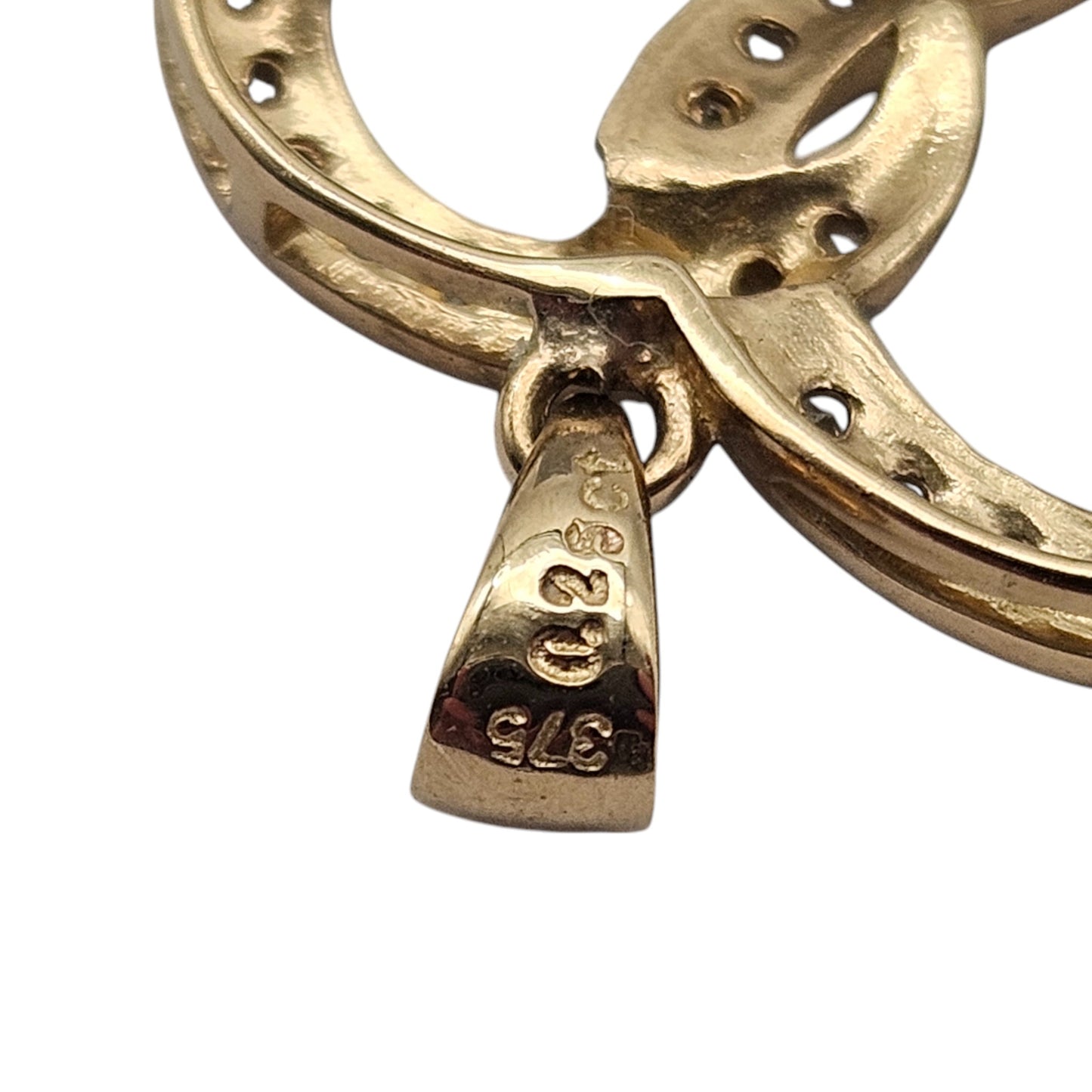 9ct 375 Yellow Gold Heart Pendant With Diamonds L 1.9 cm 1.6 g