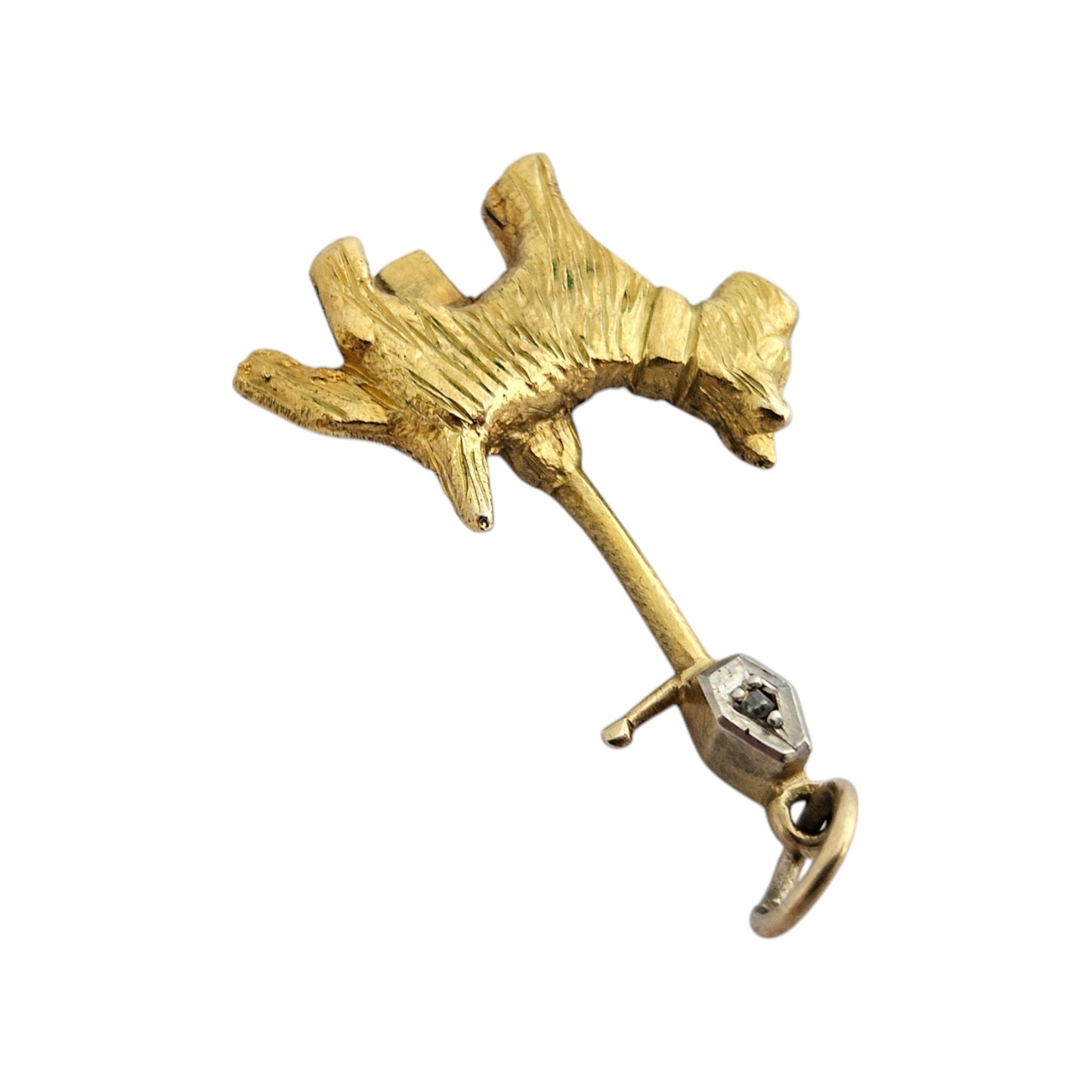 9ct Yellow Gold Terrier Dog by a Lamp Post With a Small Diamond L 2.0 cm 2.1 g
