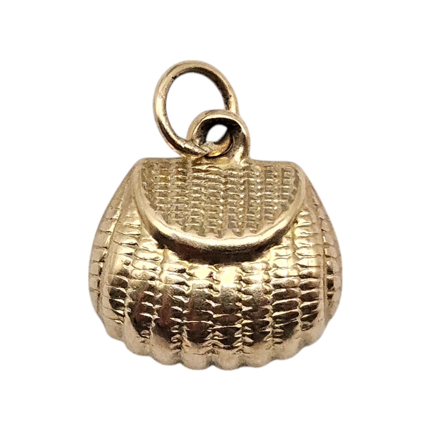 9ct 375 Yellow Gold Fishing Creel Charm 1947 L 1.0 cm 0.8 g.