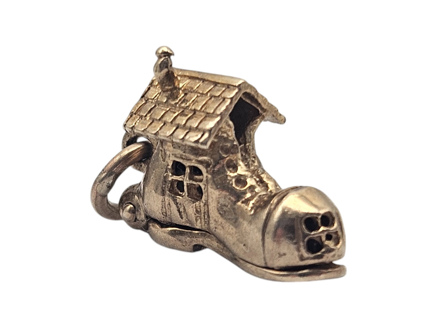 9ct 375 Yellow Gold Lady Who Lived In A Shoe Opening Charm 1970 L 1.4 cm 2.6 g.