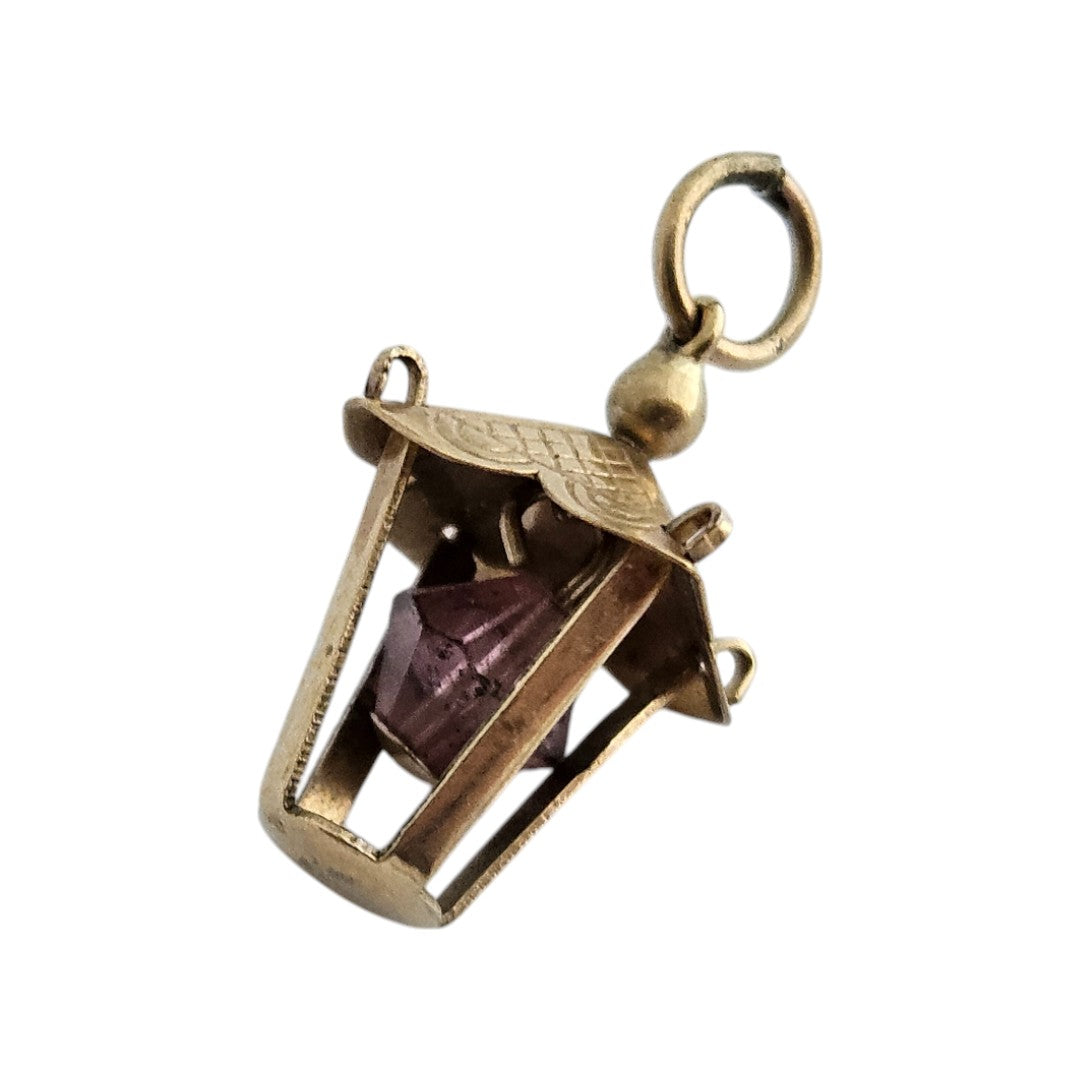 9ct 375 Yellow Gold Lantern Charm 1977 L 1.6 cm 1.2 g.