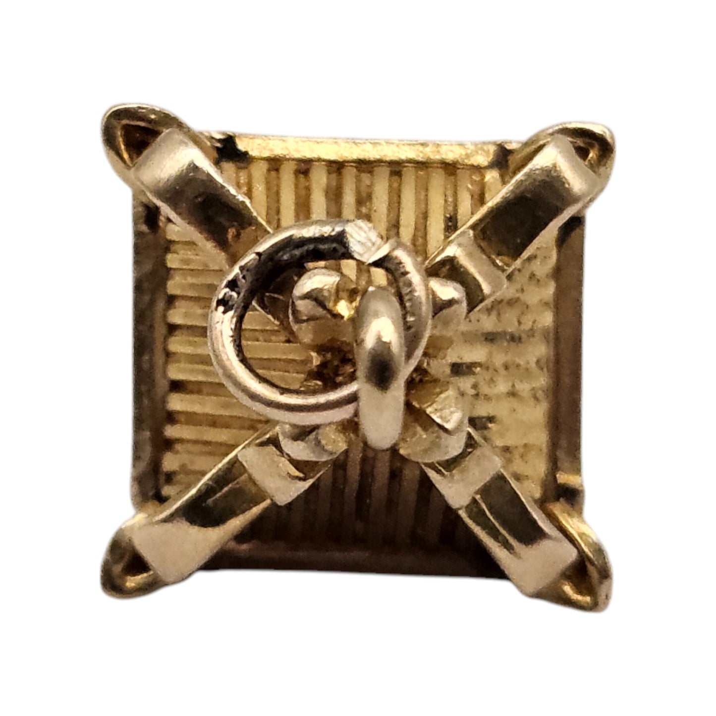 9ct 375 Yellow Gold Lantern Charm 1961 L 1.8 cm 3.5 g.