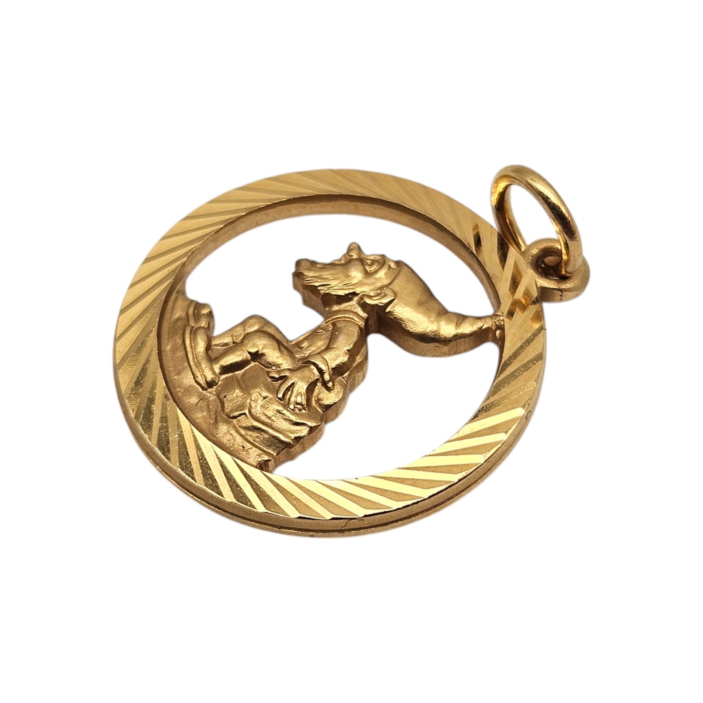 Irish 9ct 375 Yellow Gold Leprechaun Charm 1979 L 1.7 cm 2.5 g.