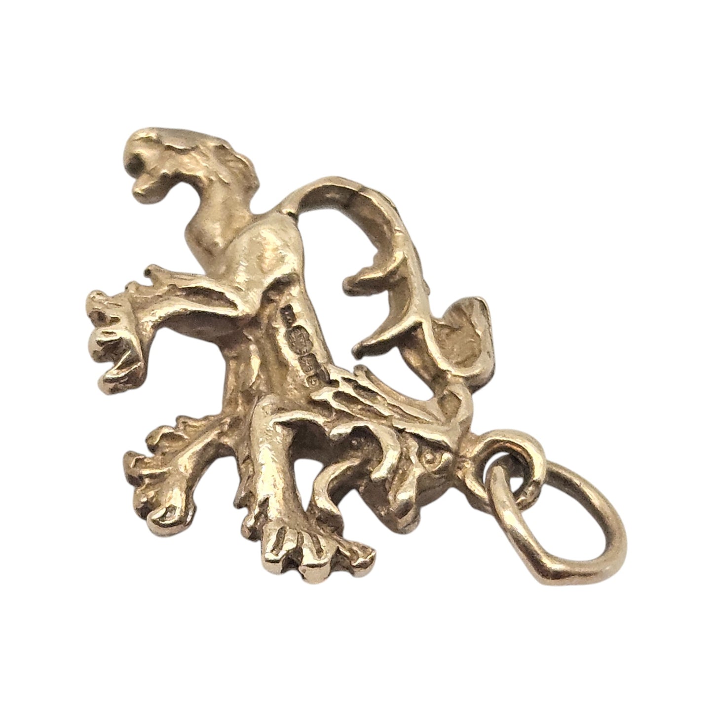 9ct 375 Yellow Gold Lion Charm L 1.5 cm 1.4 g.