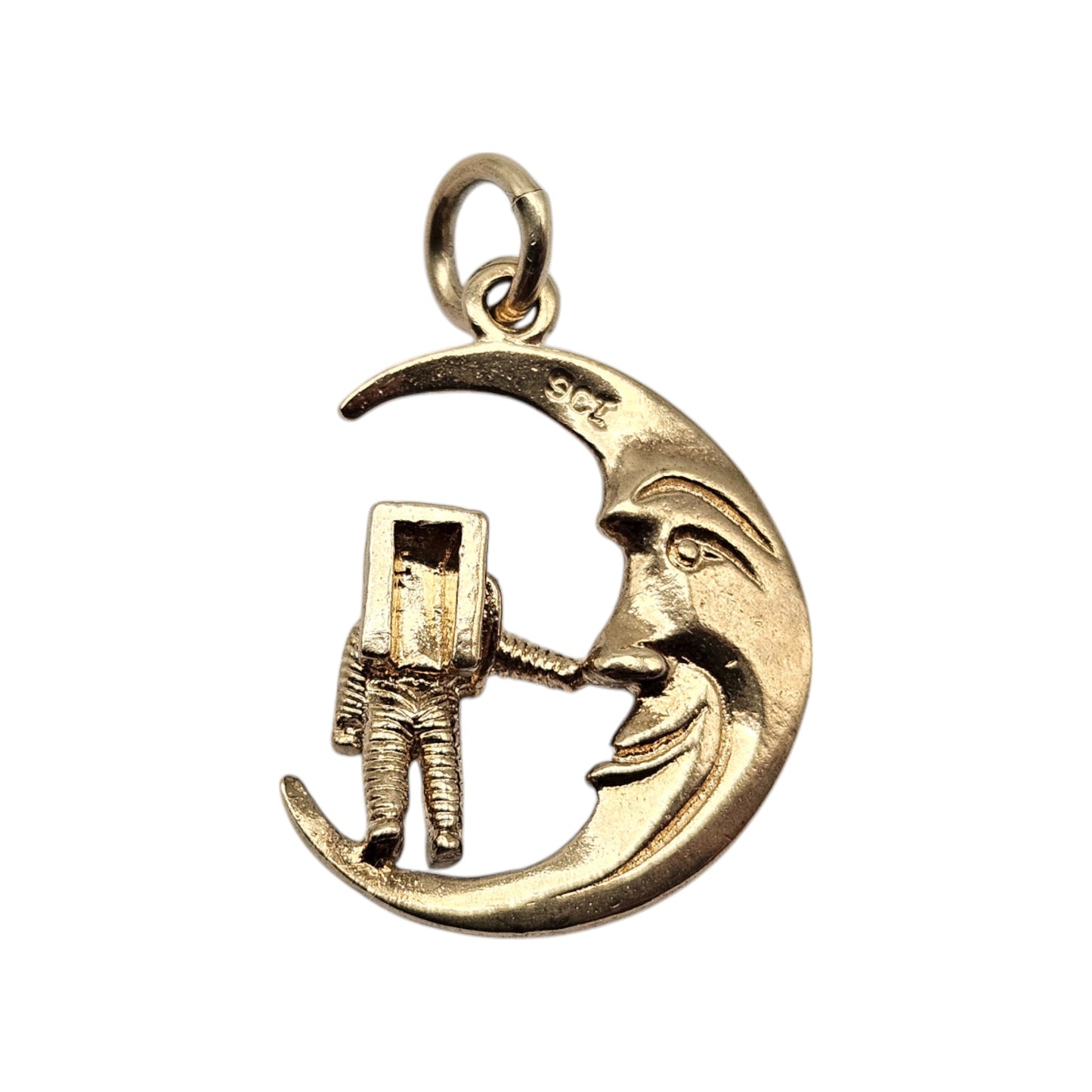 9ct 375 Yellow Gold Astronaut on the Moon Charm L 1.8 cm 2.5 g.
