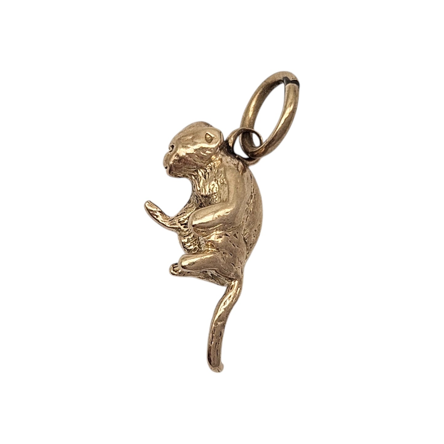 9ct 375 Yellow Gold Monkey Charm 1947 L 1.5 cm 1.5 g.