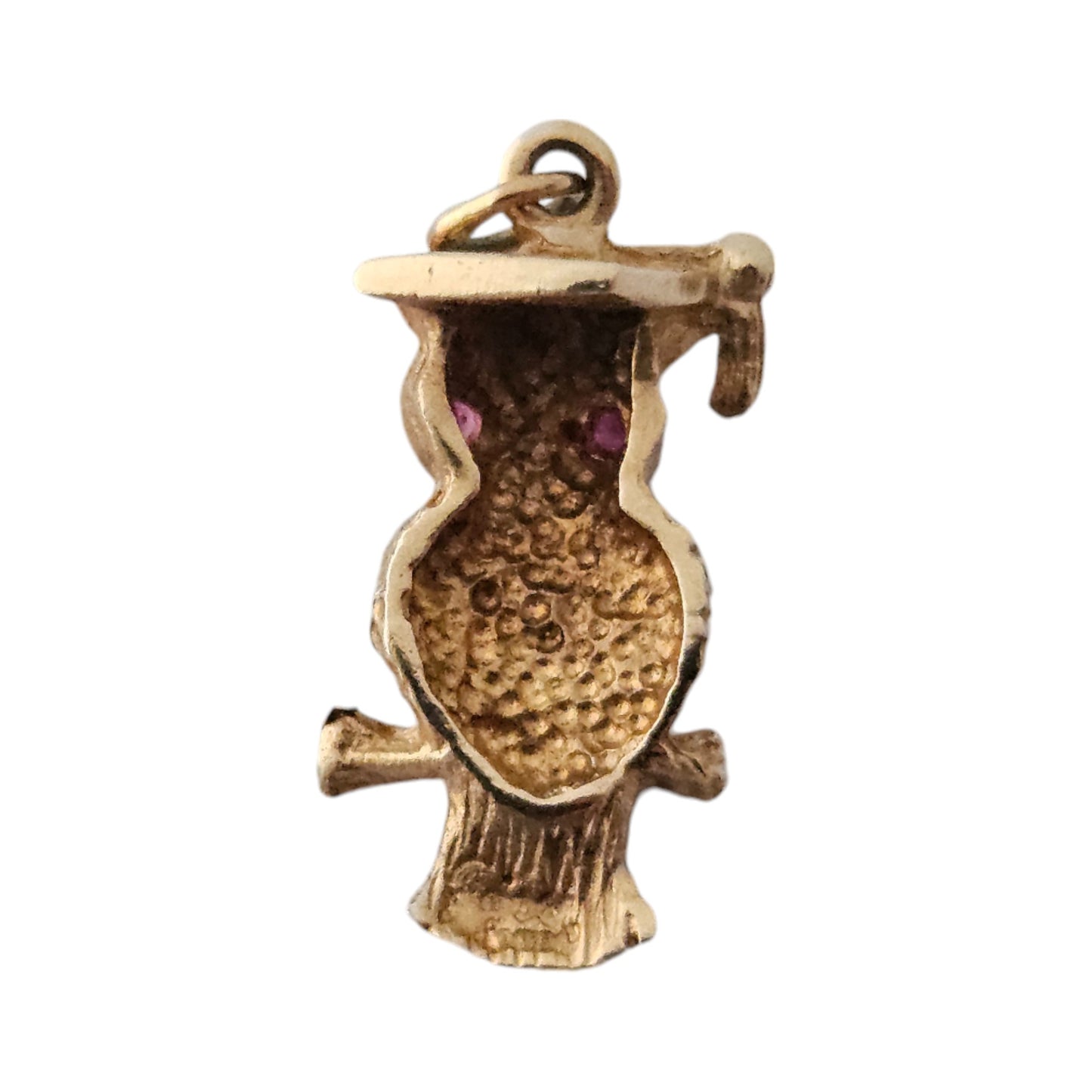 9ct 375 Yellow Gold Owl Charm with Red Eyes 1975 L 1.8 cm 2.3 g.