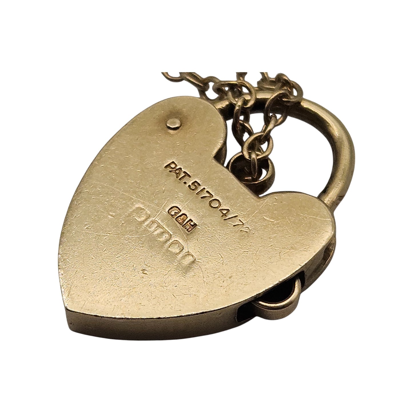 Unusual 9ct 375 Yellow Gold Heart Shaped Padlock c.1970's L 1.9 cm 2.3 g.
