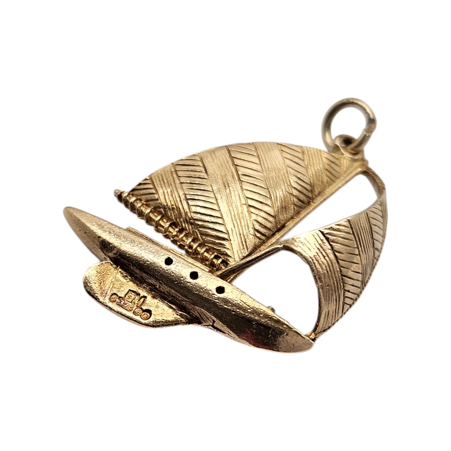 9ct 375 Yellow Gold Sailing Boat Charm 1963 L 2.5 cm 3.3 g.