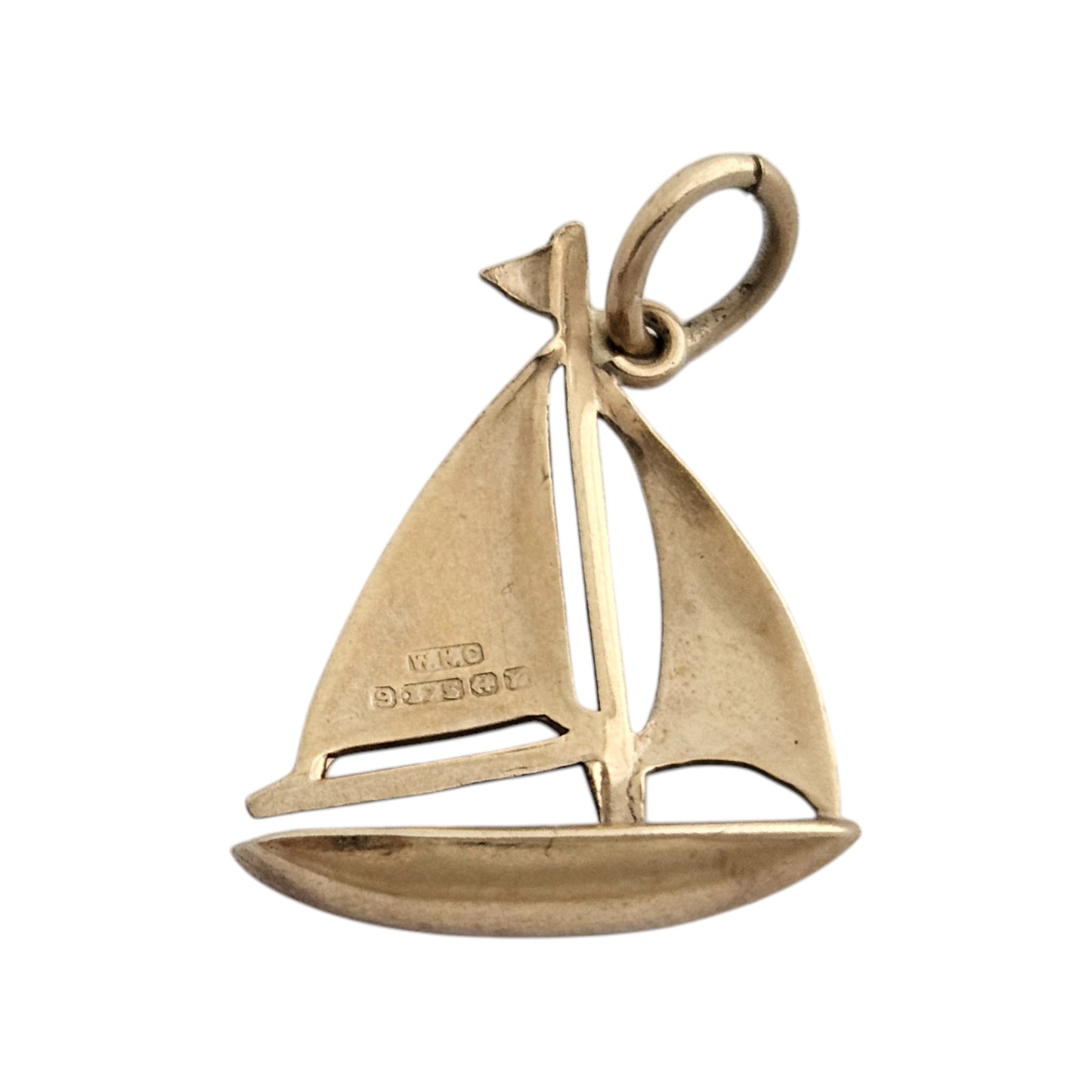 9ct 375 Yellow Gold Sailing Boat Charm 1973 L 1.6 cm 0.6 g.