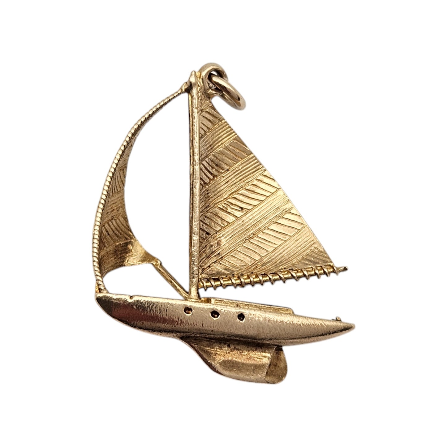 9ct 375 Yellow Gold Sailing Boat Charm 1963 L 2.5 cm 3.3 g.