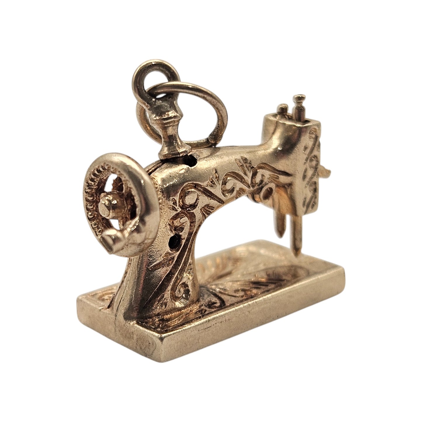 9ct 375 Yellow Gold Articulated Sewing Machine Charm 1971 5.5 g