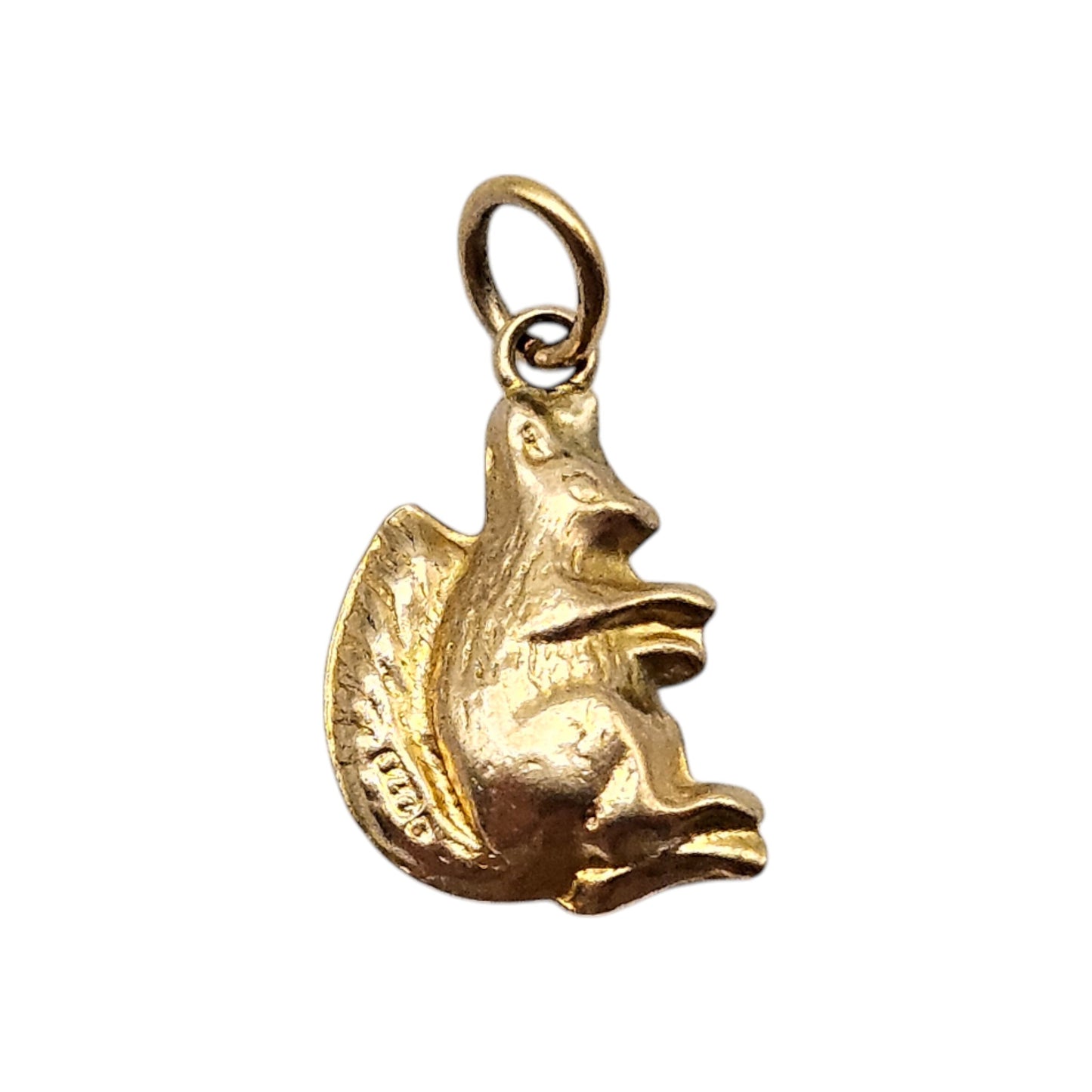 9ct 375 Yellow Gold Squirrel Charm 1955 L 1.1 cm 0.4 g.
