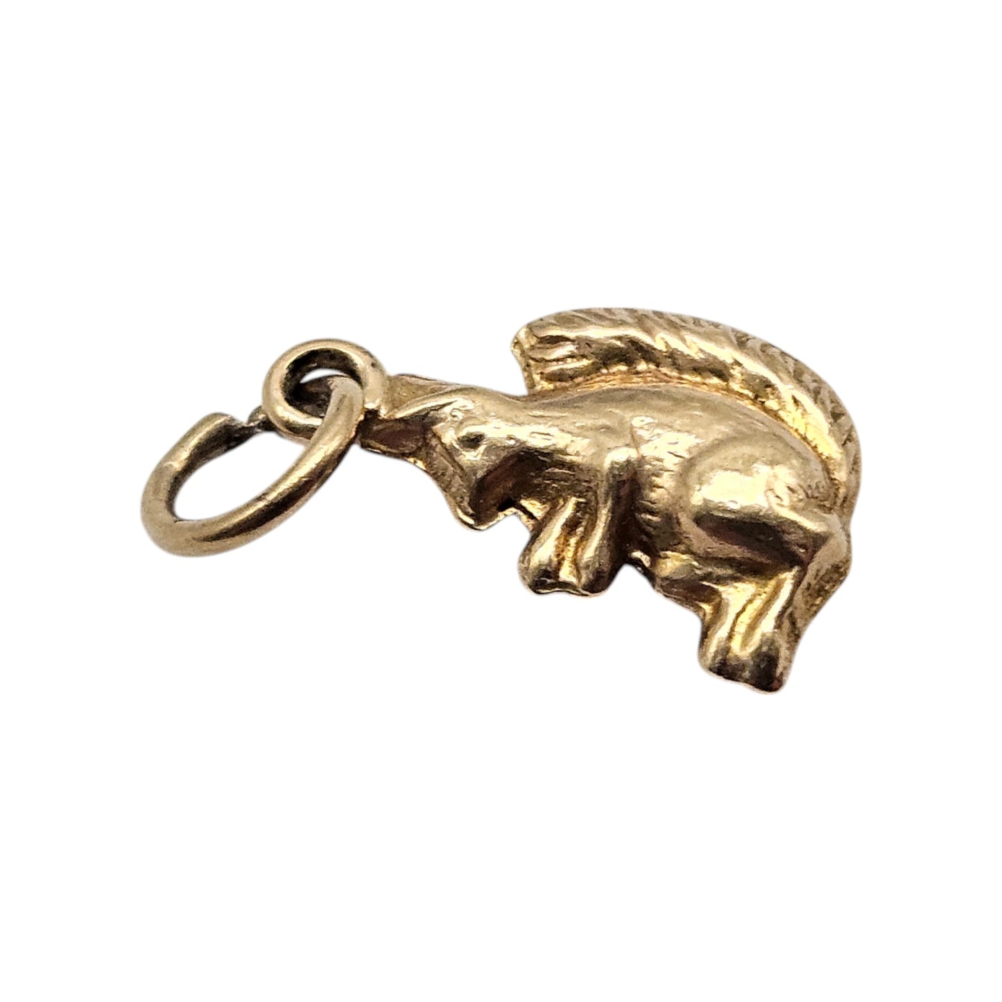 9ct Yellow Gold Squirrel Charm c.1960's L 1.0 cm 0.5 g.