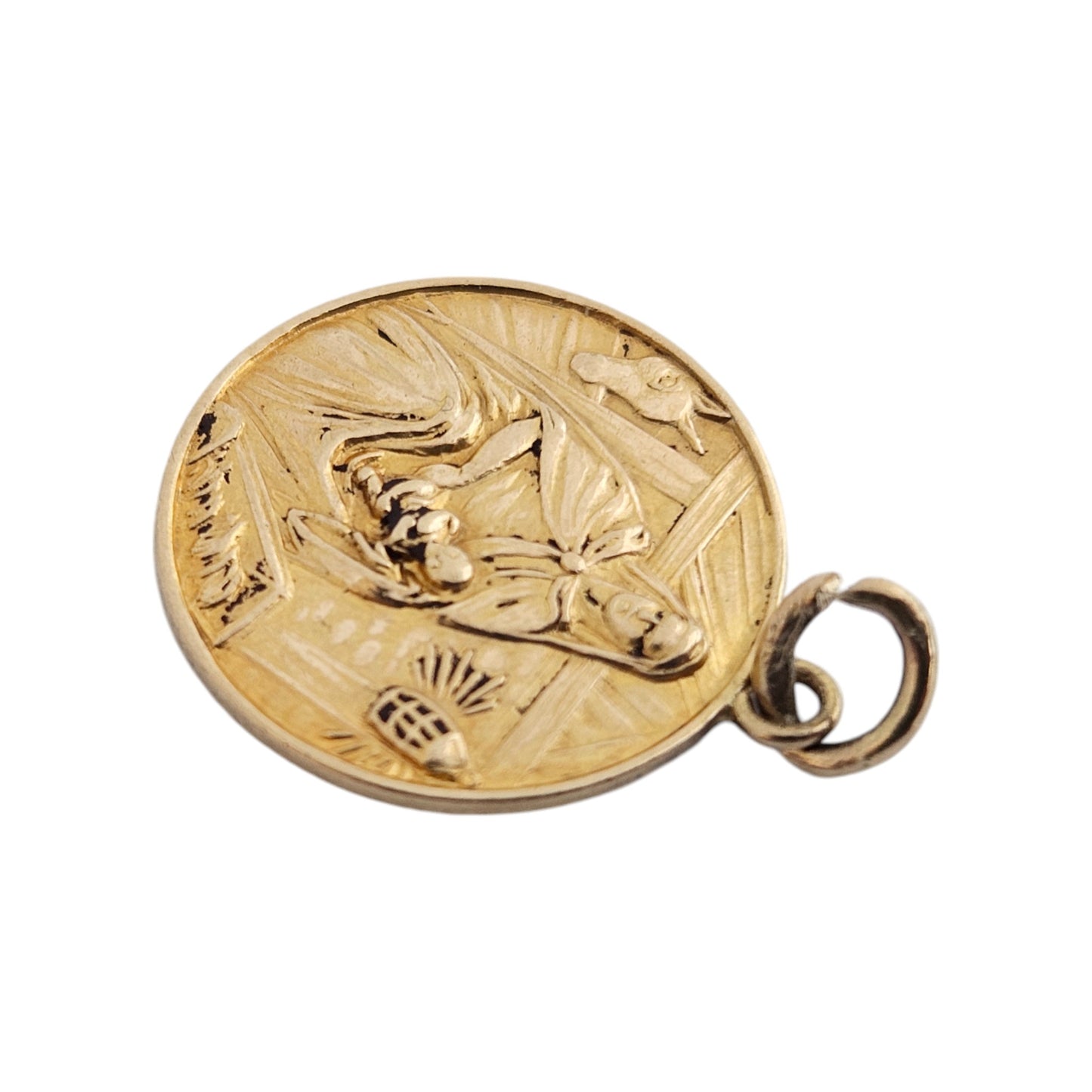 Chester 9ct 375 Yellow Gold Virgin Mary Charm 1959 Dia 1.5 cm 1.8 g.
