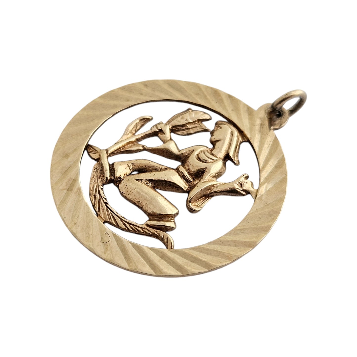 9ct 375 Yellow Gold Virgo Horoscope Charm or Pendant 1964 Dia 2.4 cm 2.4 g.